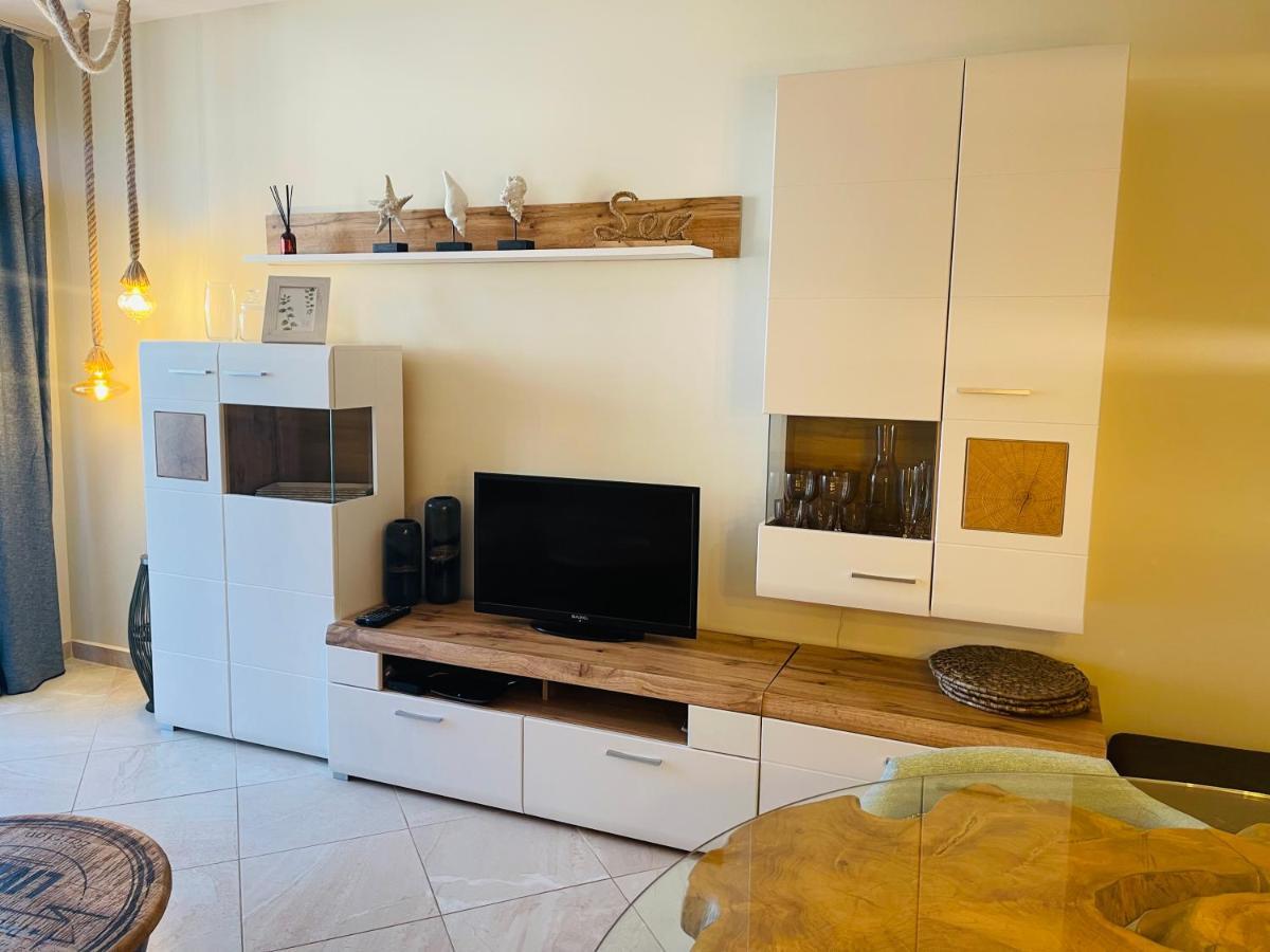 Flores Garden Sea View Apartment With Balcony TTchernomorets Extérieur photo