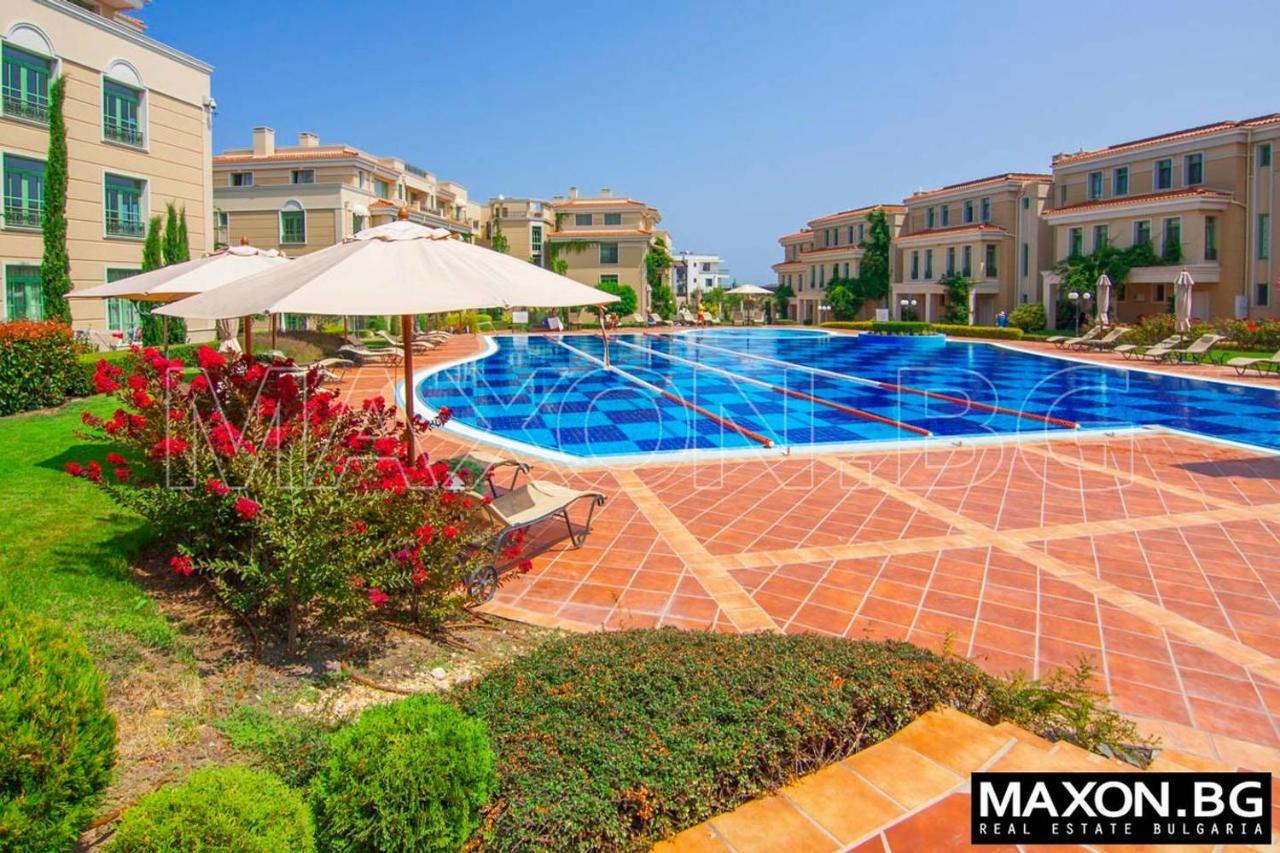 Flores Garden Sea View Apartment With Balcony TTchernomorets Extérieur photo
